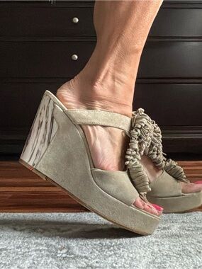 Lloyd Taupe Suede Platform Wedge Sandals